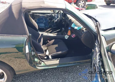 2001 Mazda Mx-5 Miata Ls/Special Edition z USA, uszkodzony, nr VIN JM1NB353010215853